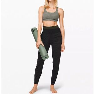 Lululemon Dance Jogger 29” Black Sz 4; Worn once